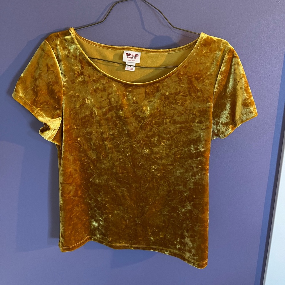 Velour Golden tshirt